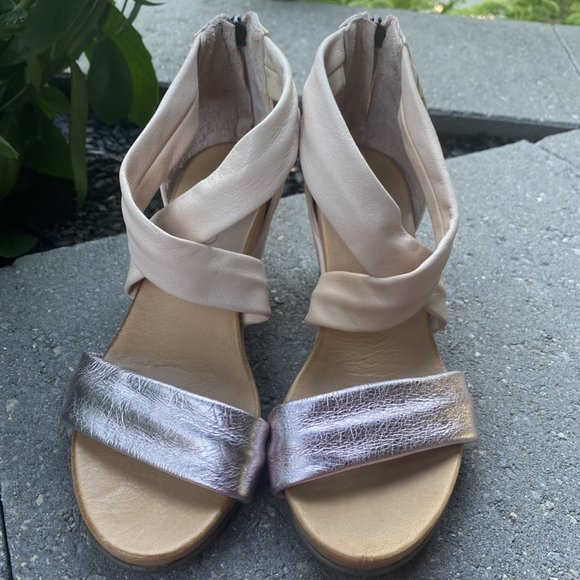 Bueno Women's Iona Metallic Pale Pink Leather W/Rose Metallic Size 37 - Picture 4 of 14